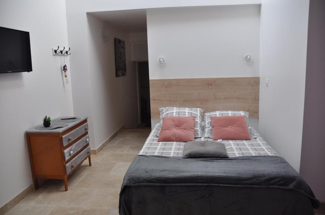 Appartamento La Magnanerie Grillon Esterno foto